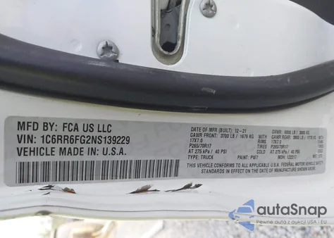 2022 Ram 1500 Classic Tradesman 4X2 6'4 Box из США, поврежденный, VIN 1C6RR6FG2NS139229